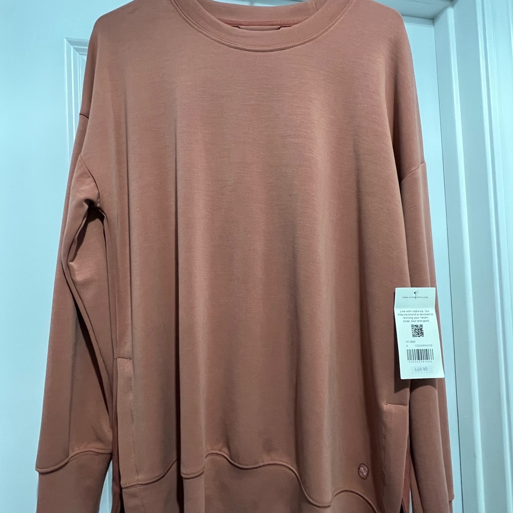 Altered state oversized sweatshirt, new with tags, Cedarwood color